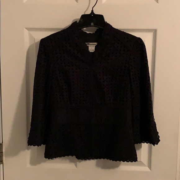 Beautiful navy Nygård button down blouse. - Picture 1 of 3